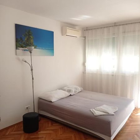 Pretty Big Double Bed Room With Balcony 斯普利特 外观 照片