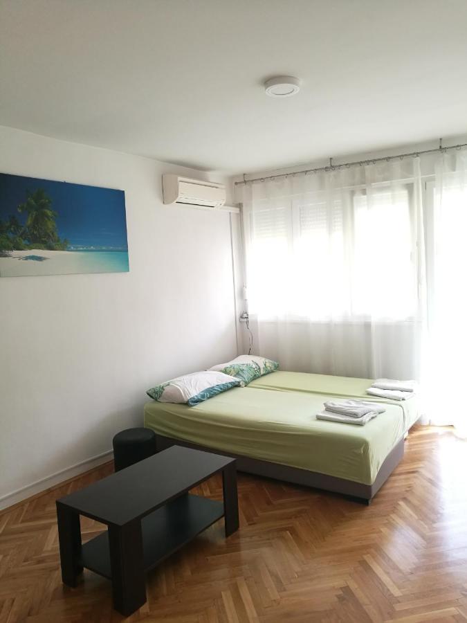 Pretty Big Double Bed Room With Balcony 斯普利特 外观 照片