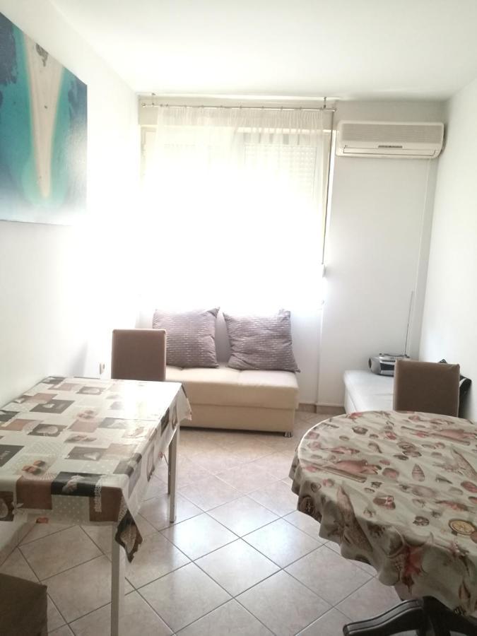 Pretty Big Double Bed Room With Balcony 斯普利特 外观 照片
